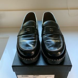 Chanel crinkled calfskin velvet moccasin loafers size 38.5